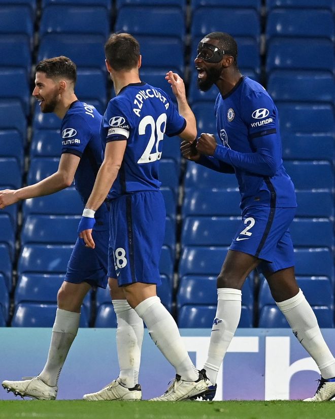 泰晤士报：竞标欧冠失败后，网飞考虑争夺部分英超转播权