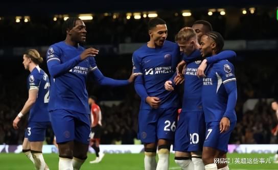 2射1传闪耀全场！官方：B费当选曼联4-1狼队的队内最佳