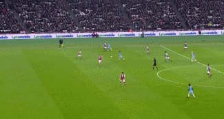 “这说不通”！世界杯抽签仪式上，特朗普提议给美式橄榄球改名