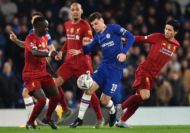 中场核心跑动全场第一，数据炸裂