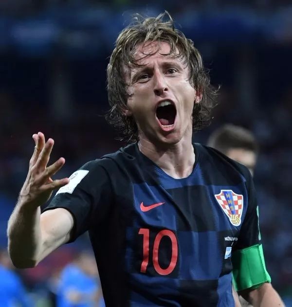 荷甲战报：诺约克斯梅开二度，SBV精英2-1战胜阿贾克斯