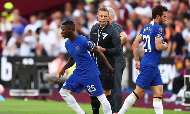 越看越离谱的VAR